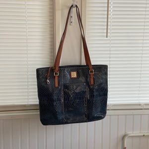 Dooney and bourke blue tote